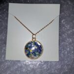 Jewellery : Resin floral necklace