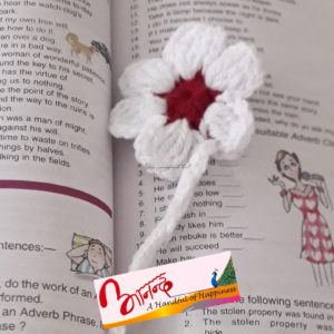 Crochet Daisy Bookmark