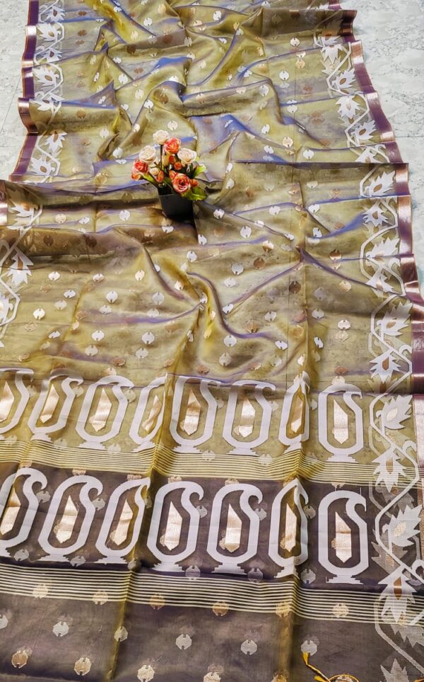 Sophisticated Dark Beige Handcrafted Masline Silk Jamdani Saree with Zari Butti and Border