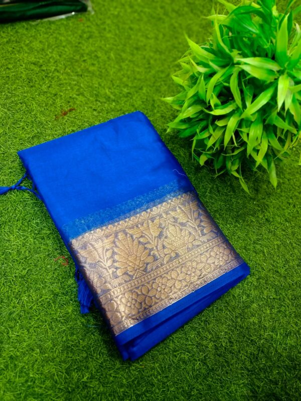 Elegant Handcrafted Blue Maslin Organza Saree with Golden Zari Border & Matching Blouse Piece – Free Size