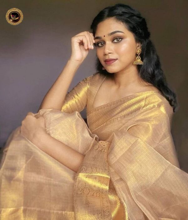 Golden Aura - Handcrafted Soft Kanjivaram Silk Saree with Luxe Gold Weaving & Blouse Piece