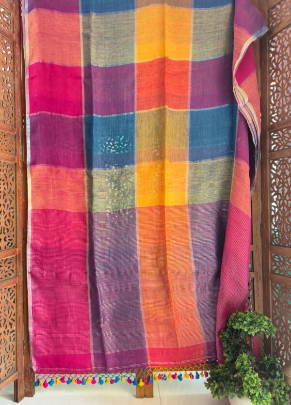 Vibrant Handcrafted Pure Linen Saree in Multicolor Checks with Blouse Piece