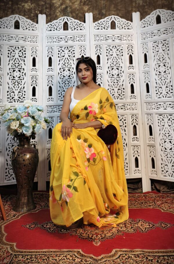 Hand-Painted Floral Mul Cotton Saree in Yellow – Pure & Breathable Fabric