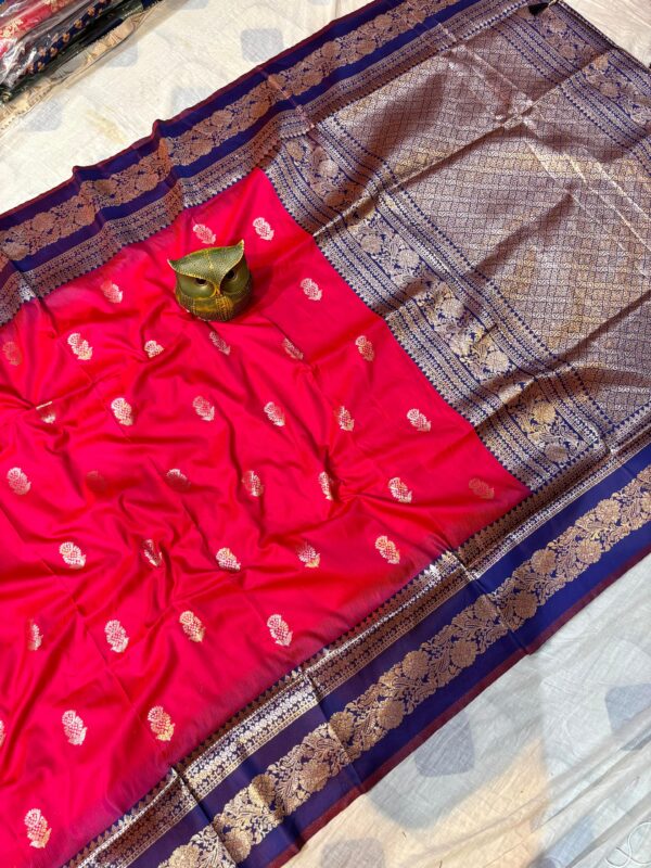 Handcrafted Mahabalipuram Silk Saree – Rani Pink Body with Royal Blue Zari Border & Pallu (with Blouse Piece)