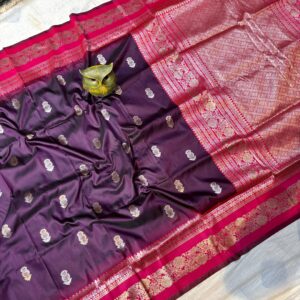 Handcrafted Mahabalipuram Silk Saree – Plum Purple Body with Magenta Pink Zari Border & Pallu (with Blouse Piece)