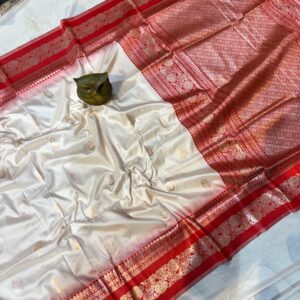 Handcrafted Mahabalipuram Silk Saree – Cream White with Golden Zari Buttas & Crimson Red Border (with Blouse Piece)
