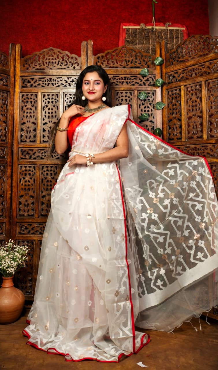Handcrafted White Pure Organza Muslin Saree with Red Border & Floral Appliqué Work | Festive Bengali Saree | Includes Matching Red Blouse Piece