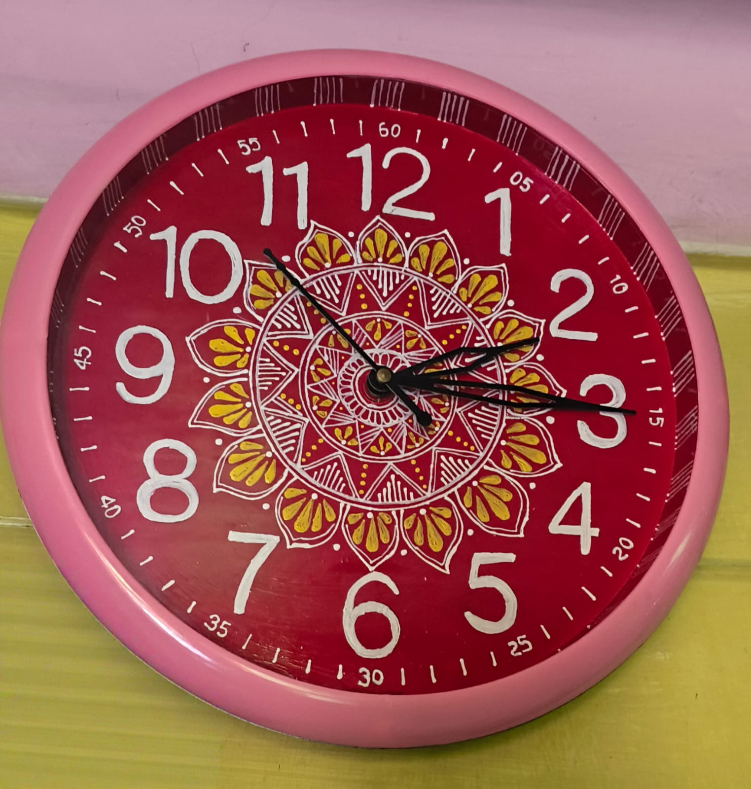 Handcrafted Aipan Art Wall Clock | 10 Inch Fiber Decorative Timepiece | Vibrant Kumaoni Folk Design (Red/ Pink)