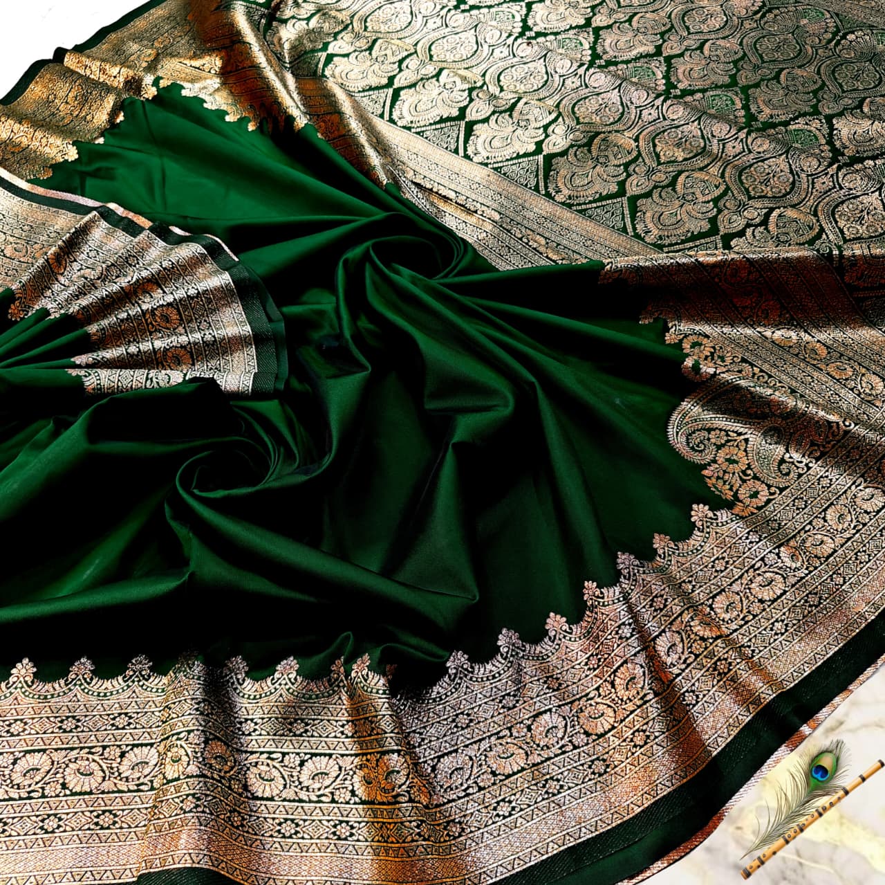 Emerald Royale Green Dual-Tone Premium Satin Handcrafted Saree with Heritage Zari Grand Pallu