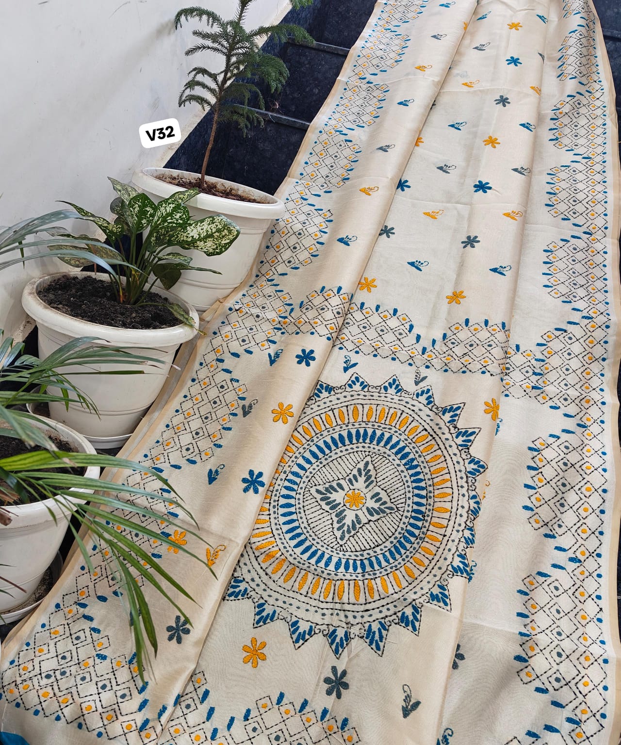 Ivory Chanderi Hand Phulkari Saree with Blue–Mustard Geometric Border & Sun Mandala Pallu