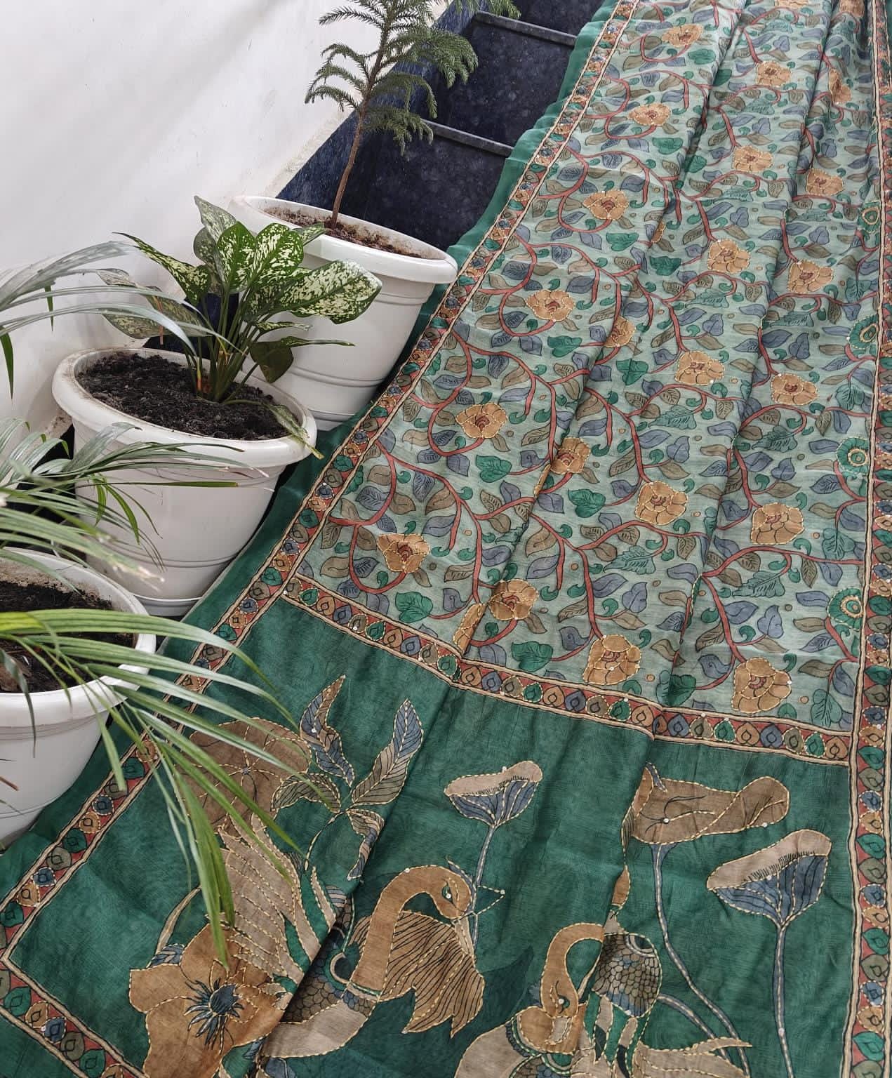 Forest Green Maheshwari Silk Saree with Madhubani Swan Motif & Hand Katha Work